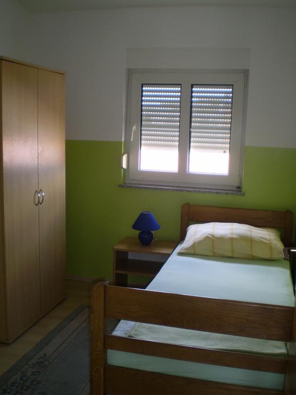 Apartmani Marija&Damir วีร์ ภายนอก รูปภาพ