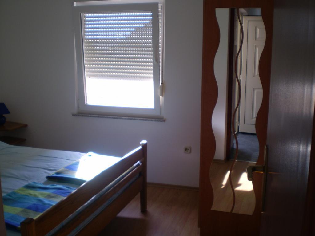 Apartmani Marija&Damir วีร์ ภายนอก รูปภาพ