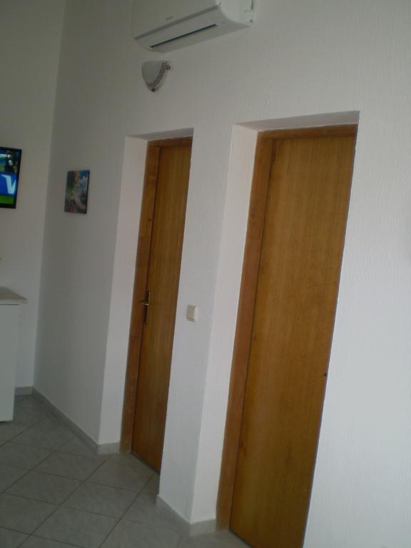 Apartmani Marija&Damir วีร์ ภายนอก รูปภาพ
