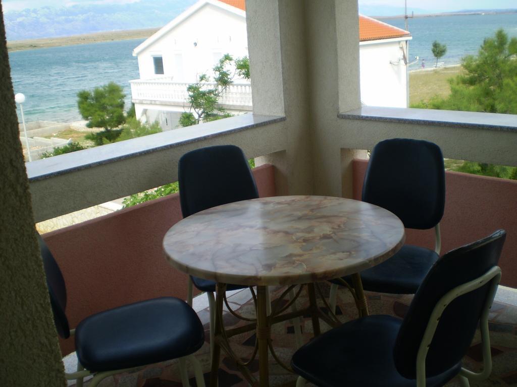 Apartmani Marija&Damir วีร์ ภายนอก รูปภาพ